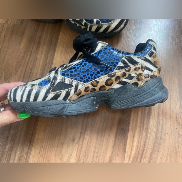 Adidas animal print, ocelot leather, special edition, size 7.5 - Picture 4 of 5
